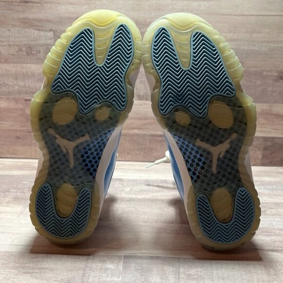 Nike Air Jordan 11 Retro Low UNC Sneakers White/University Blue Mens Size 8 - Picture 10 of 11